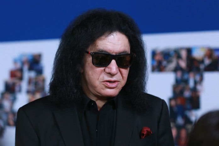KISS-zanger Gene Simmons aangeklaagd voor grensoverschrijdend gedrag