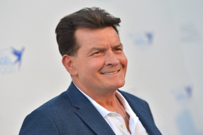 Charlie Sheen is al een jaar volledig nuchter