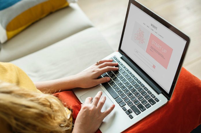 Vier tips om online groener te shoppen