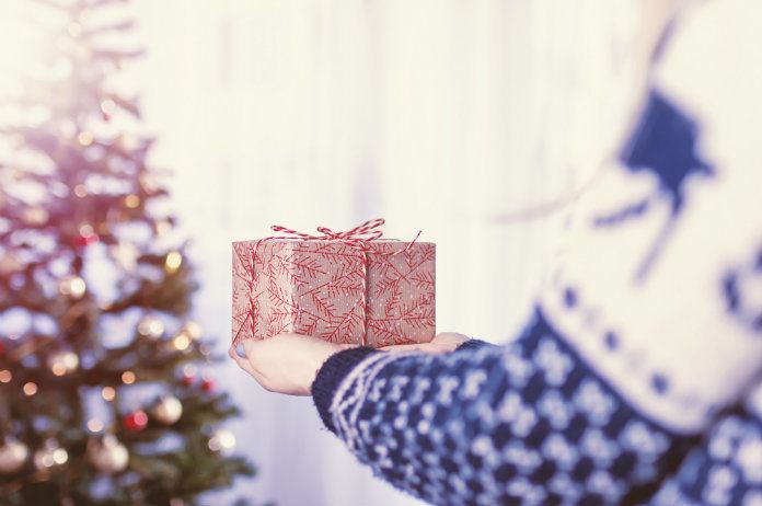 Zo reageer je best op een slecht kerstcadeautje