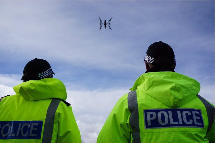 Complete chaos in Gatwick Airport na bezoek van twee drones