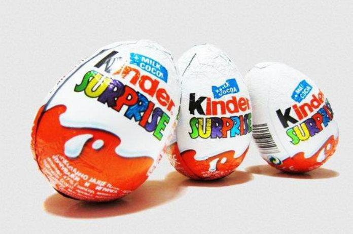 ‘Racistische’ verrassing aangetroffen in Kinder Surprise