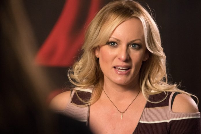 Stormy Daniels biedt alternatief voor toespraak Trump