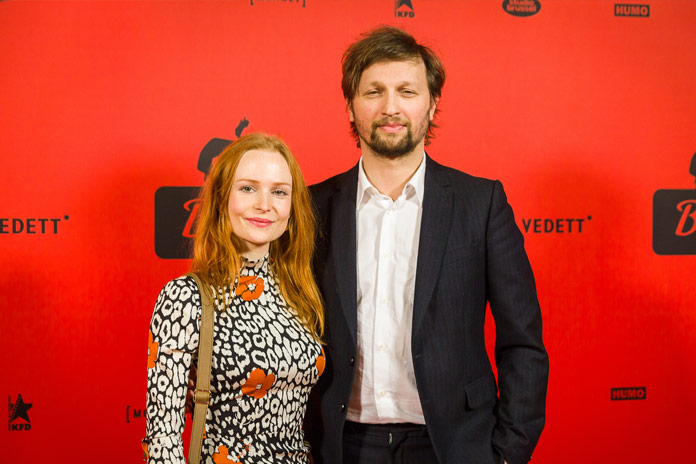 Clara Cleymans pakt uit met deze pikante en zelfgemaakte wenskaart (foto)