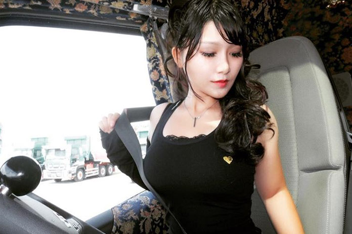 Het bijzondere verhaal van de “knapste truckchauffeur ter wereld” (foto’s)