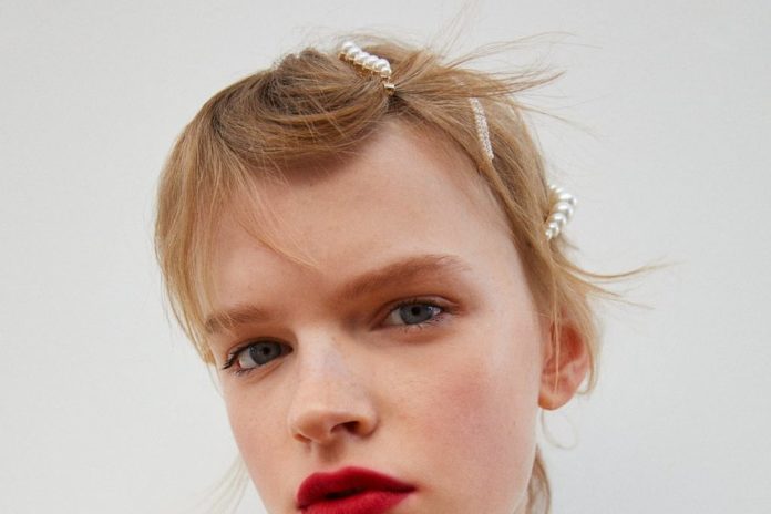 Herbeleef je kindertijd: steek eens speldjes in je haar