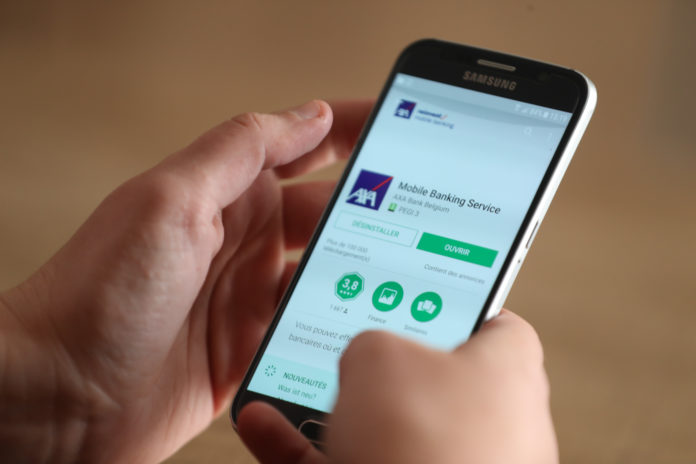 Mobiel bankieren zit in de lift