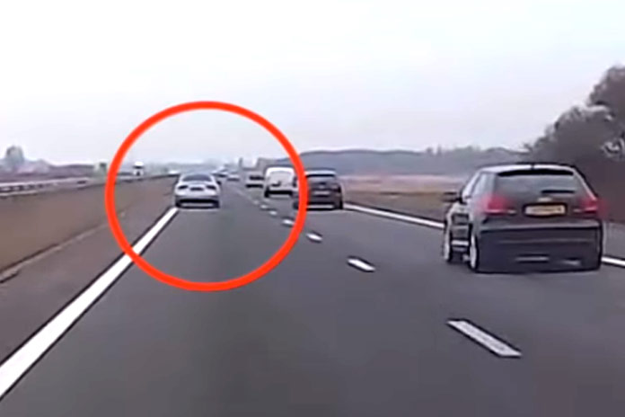 Nederlandse wegpiraat ontdekt waarom lachgas gebruiken achter het stuur GEEN goed idee is (video)