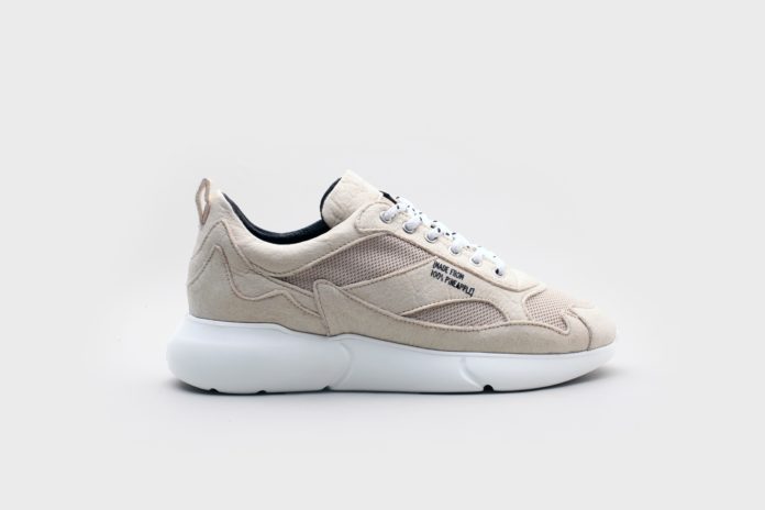 Deze duurzame sneakers zijn gemaakt van ananassen