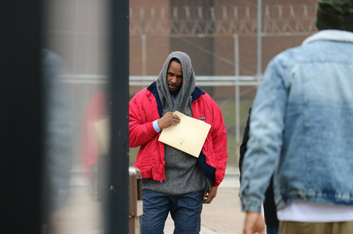 R. Kelly verlaat gevangenis op borgtocht