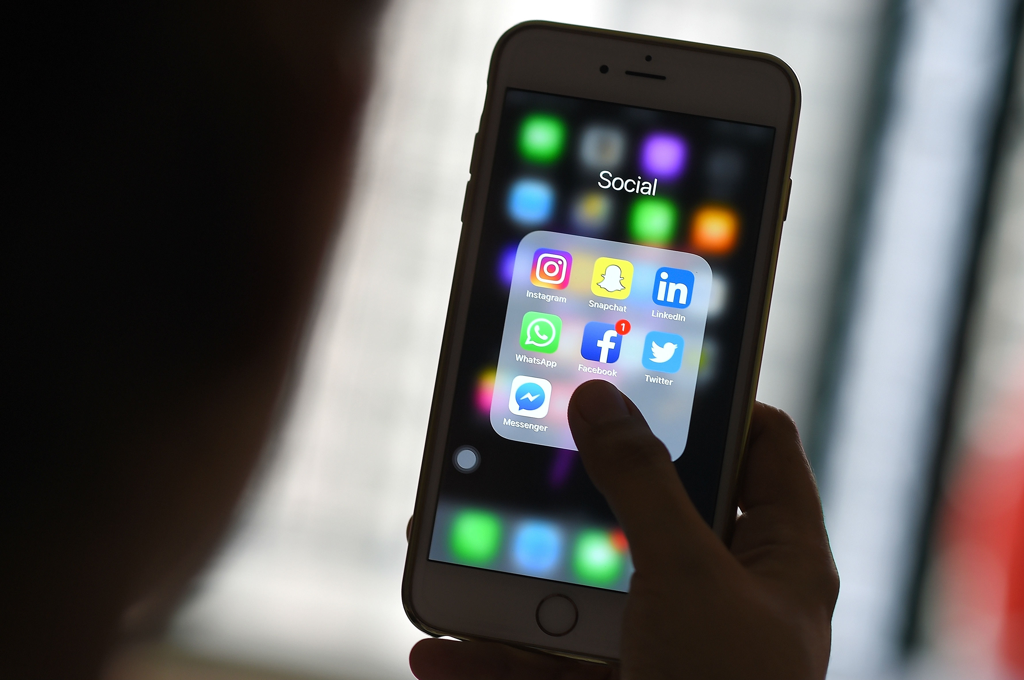 Zo installeer je de Messenger Dark Mode