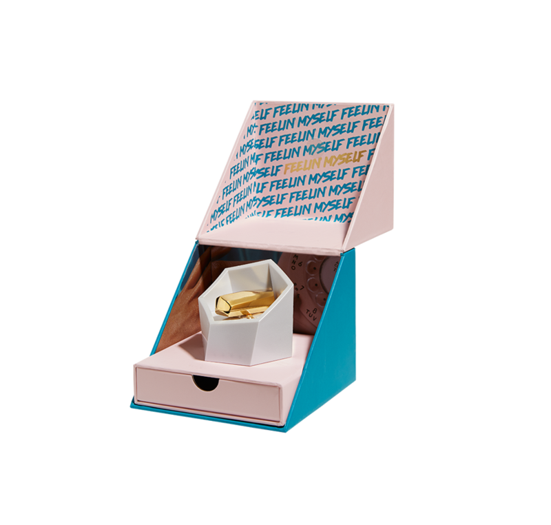 Bizar. Deze vibrator kan je overdag dragen als ring