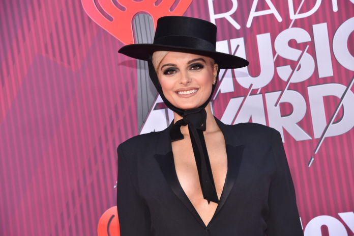 Zangeres Bebe Rexha kampt met bipolaire stoornis