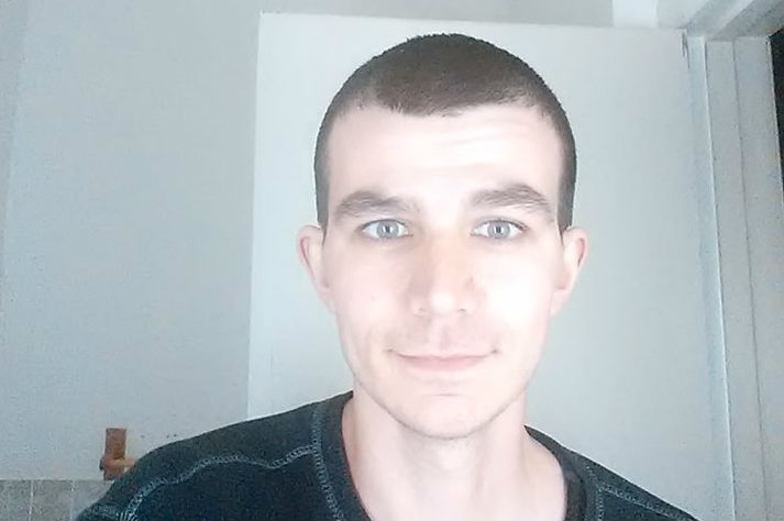 Vrouw ontdekt dat haar ex al twee weken op haar zolder woont