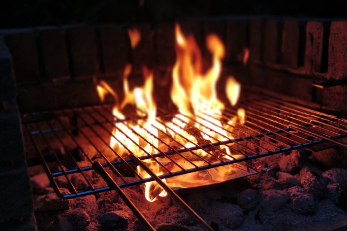 Action verkoopt chocoladefondue voor op de barbecue