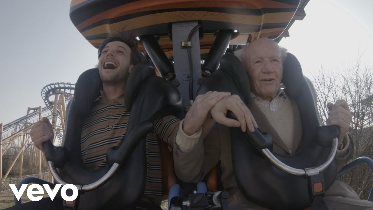 VIDEO. Louis Tomlinson (ex-One Direction) bezorgt 83-jarige man de dag van zijn leven