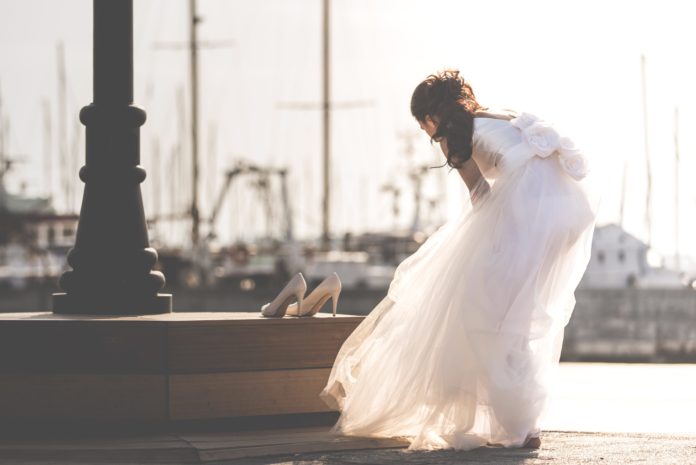 LIFEHACK. Dé truc om op toilet te gaan in je bruidsjurk