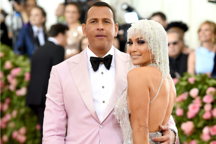 Jennifer Lopez spendeert duizenden dollars aan strippers