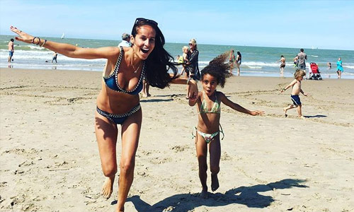 Ann Van Elsen openhartig op Instagram: “Elke dag ga ik als mama in de fout” (foto)