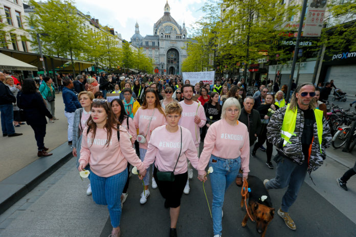 Ruim 15.000 deelnemers voor stille mars tegen seksueel geweld