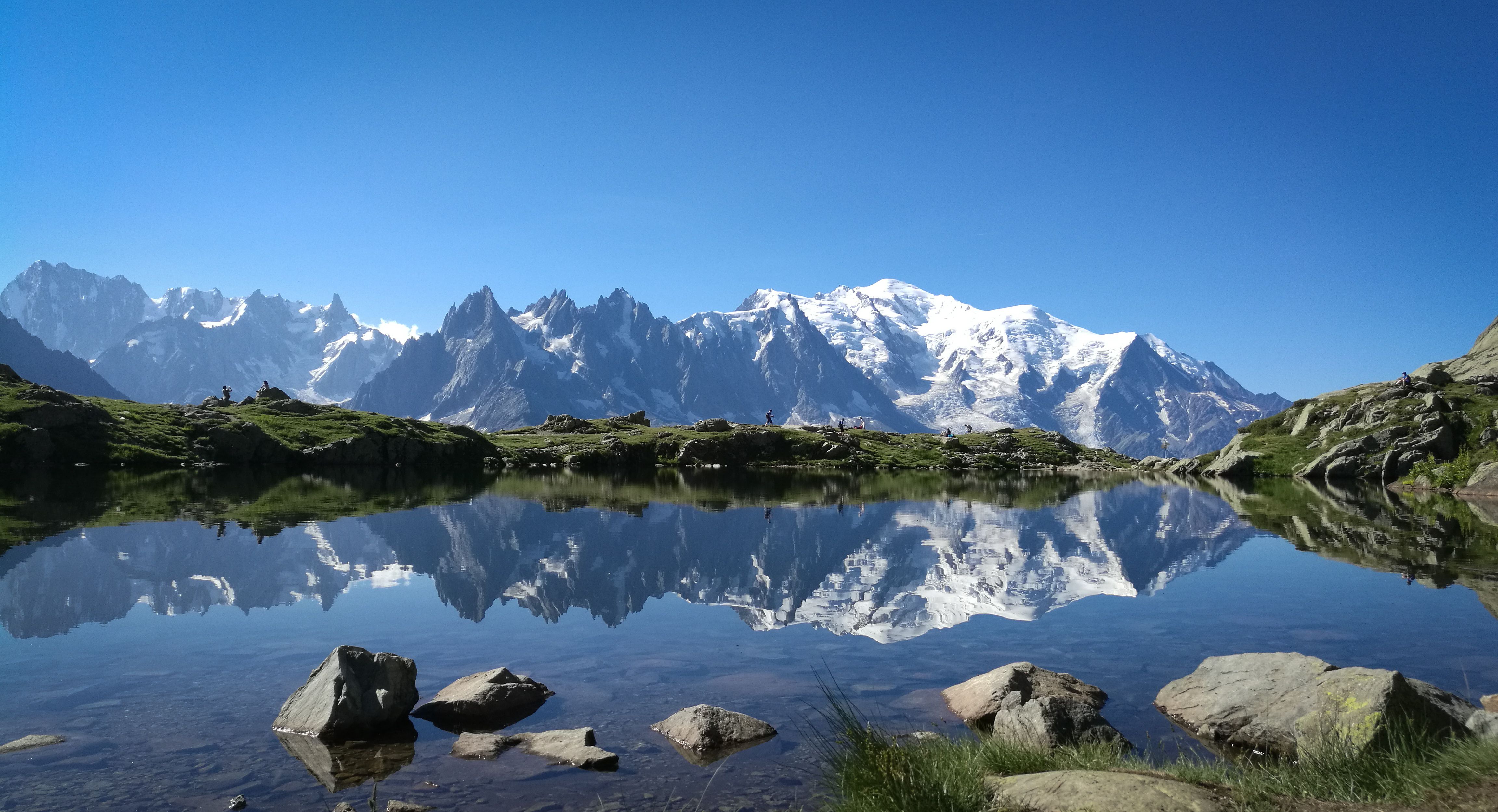 CHECK-IN. Een zomer in de Franse Alpen… zonder je moe te maken