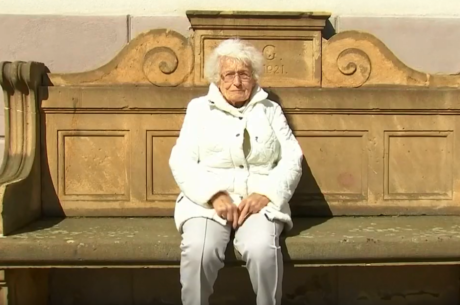 Duitse stad kiest 100-jarige vrouw als gemeenteraadslid