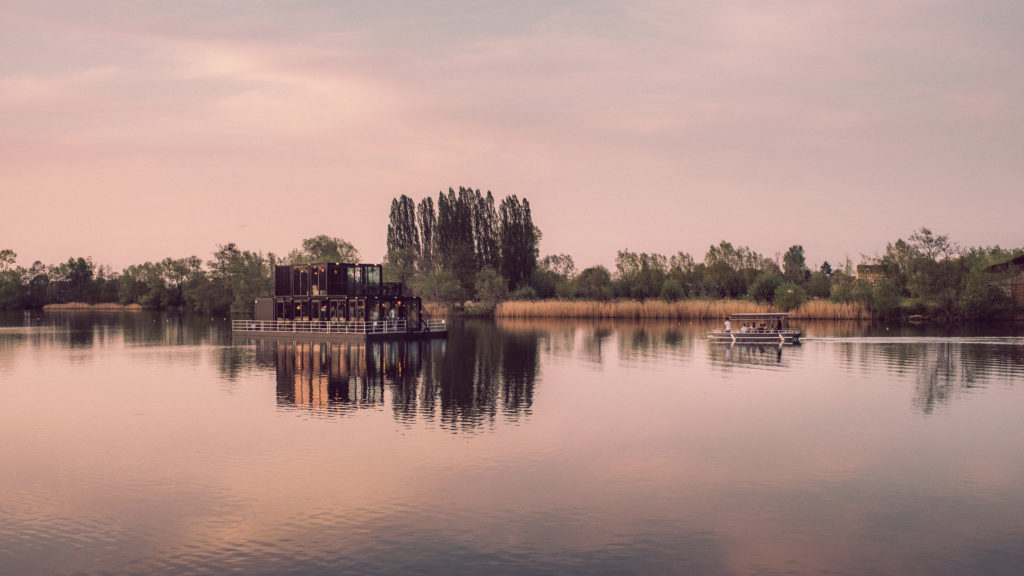 Dinner on the lake zomer