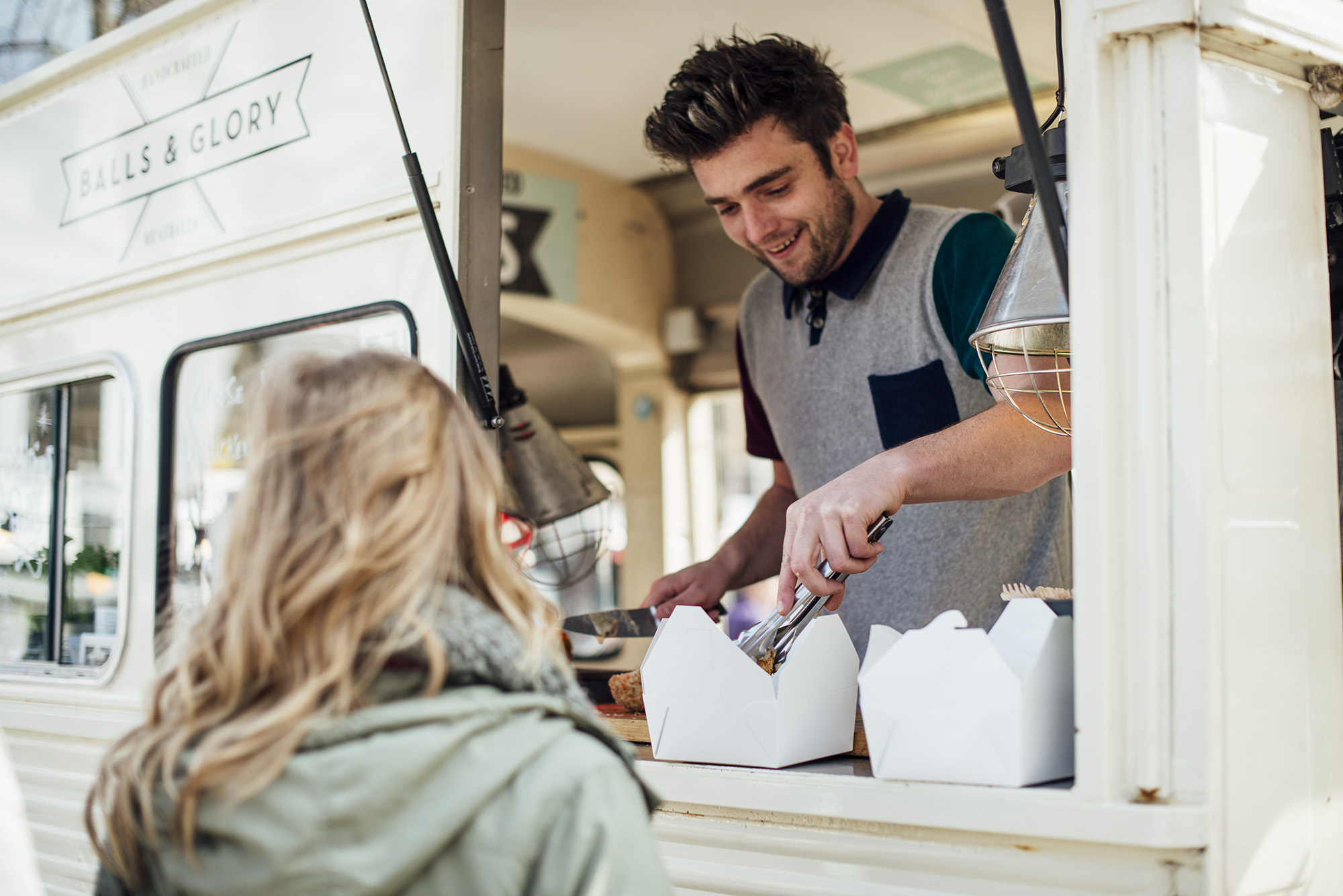 Wim Ballieu verovert de festivals met Balls & Glory: “We moeten afdalen van onze avocado- en quinoawolk”