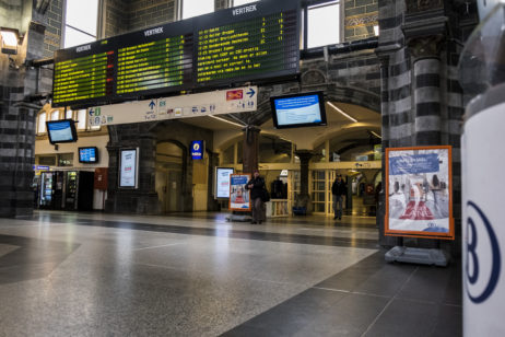 NMBS past openingsuren aan van vijftigtal loketten