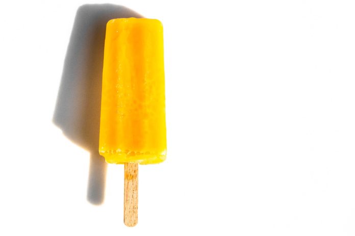 Zo maak je zelf overheerlijke waterijsjes