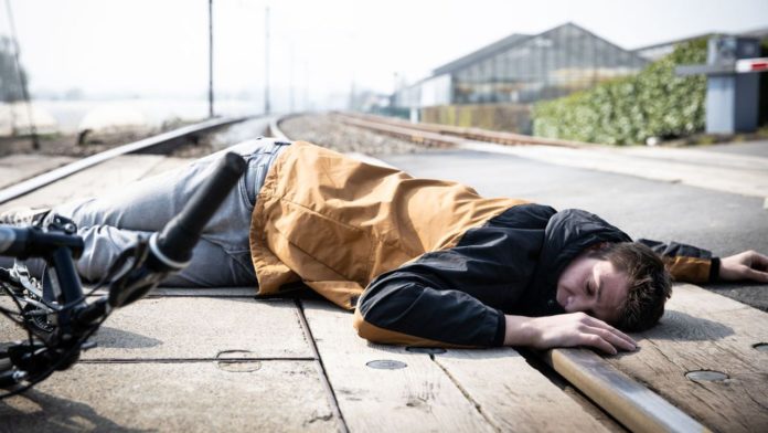 Shockerende ‘Thuis’-aflevering kaart gevaren van spoorlopen aan