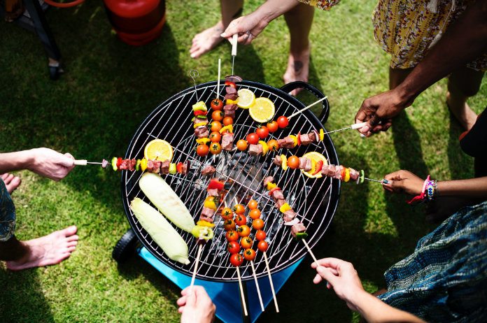 Barbecueën en picknicken in deze hitte: zo doe je het goed