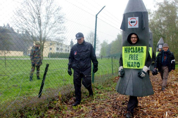 NAVO geeft toe: “Kernbommen in Limburg”