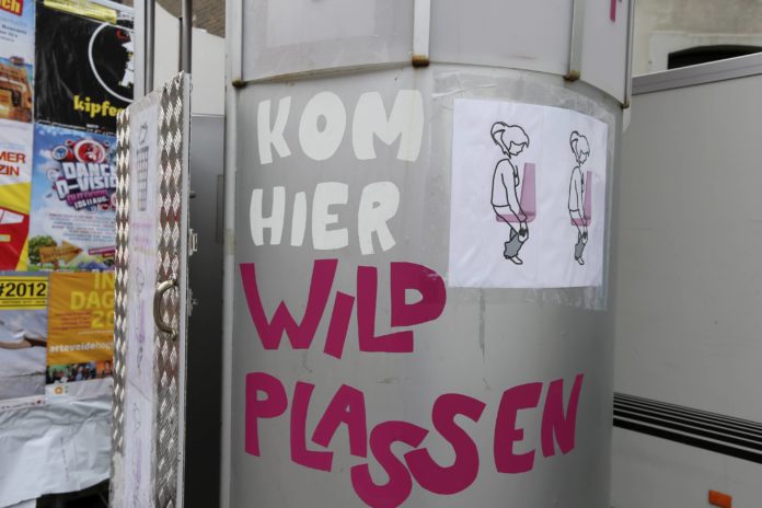 Belgisch vrouwenurinoir is dé oplossing op festivals