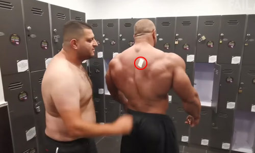 En zo pest je een bodybuilder (failcompilatie)