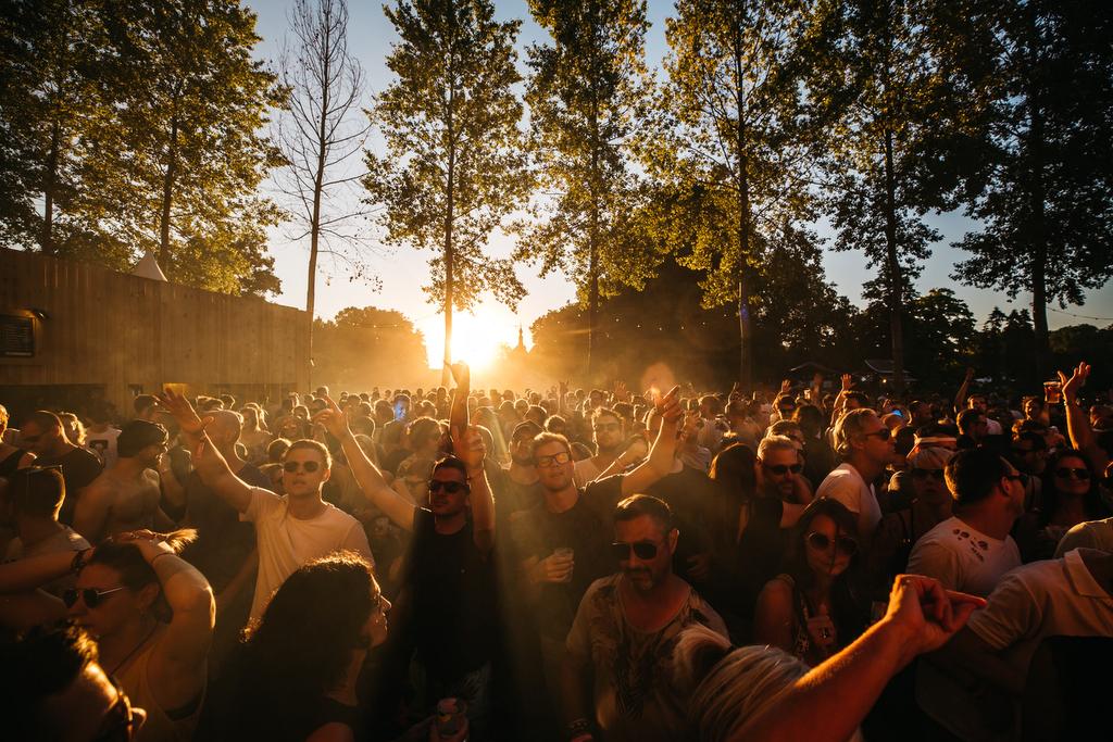 FESTIVAL. Paradise City: Electro in het groen