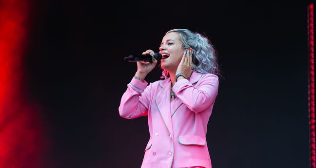 Lily Allen ontwerpt seksspeeltjes