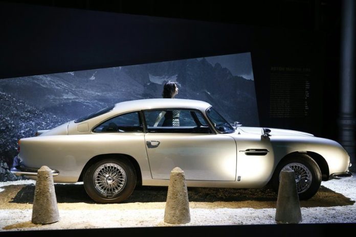 Sportwagen James Bond geveild voor meer dan 6 miljoen dollar