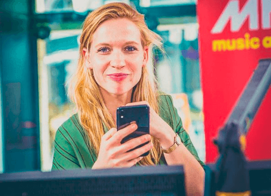 MNM-presentatrice Dorianne Aussems wil pedofiel uitnodigen in radioshow