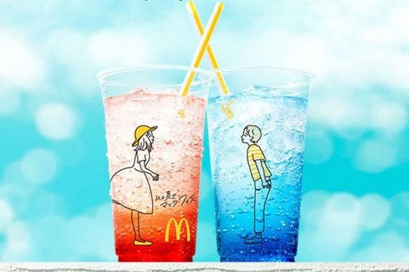 Japanse McDonald’s siert bekers met schunnige plaatjes