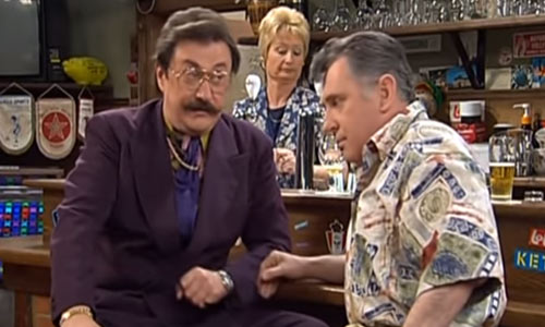 ‘Pikant’ detail in F.C. De Kampioenen gaat viraal: “Ik heb je jeugd verpest” (video)