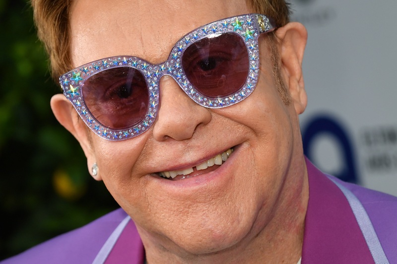 Elton John krijgt eigen postzegelserie