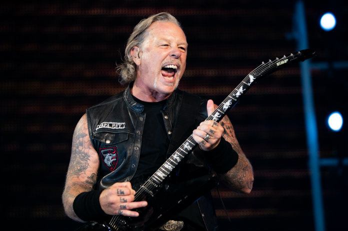 Metallica moet tournee uitstellen want frontman moet naar rehab