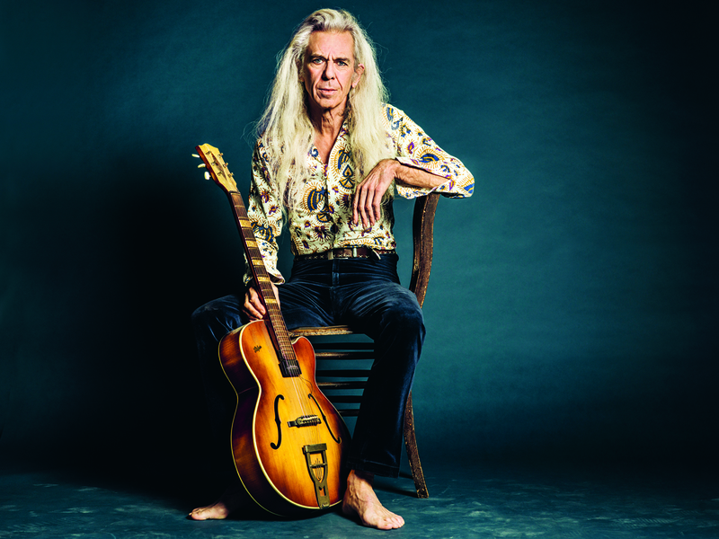 SOUNDCHECK. Guido Belcanto blikt met ‘Guido Belcanto: 30 jaar’ tevreden terug op jaren van smartlapperij