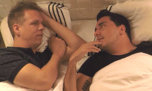 Jan Smit werd belaagd door stalkers: “Mijn oma werd met de dood bedreigd” (video)