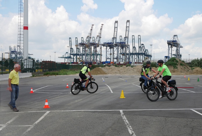 Meer en meer werknemers pendelen met de fiets