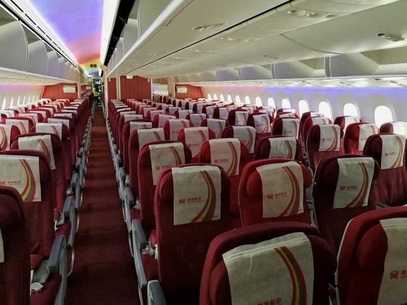 BIZAR. Keniaanse politica wil scheten op vliegtuigen aanpakken