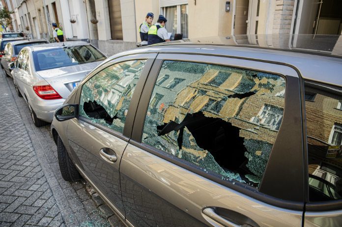 Explosie beschadigt wagens en gevels in Borgerhout