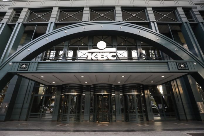 KBC schrapt 1.400 banen in België