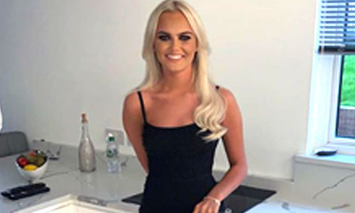 Vrouw klaagt hele avond over ‘pijnlijke voeten’ door nieuwe hakken. Maar nadien doet vriendin deze HILARISCHE ontdekking! (foto)